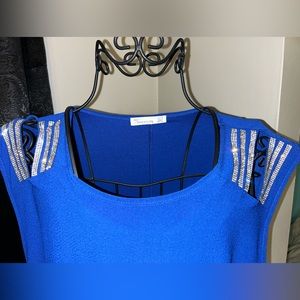 Perfect condition! beautiful blue Woman’s top/blouse XL.